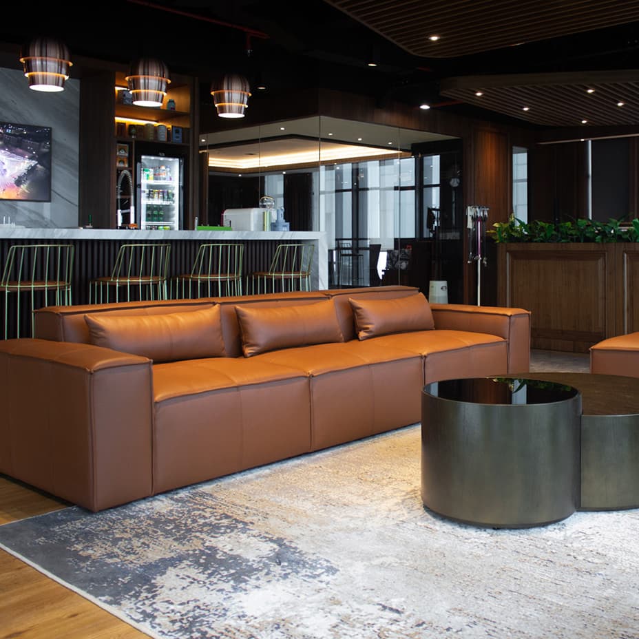 From coordinating deliveries to adding the final touches, every detail matters. We ensure the highest standards of quality down to the installation process, including unpacking, assembly, and removal of packing materials.